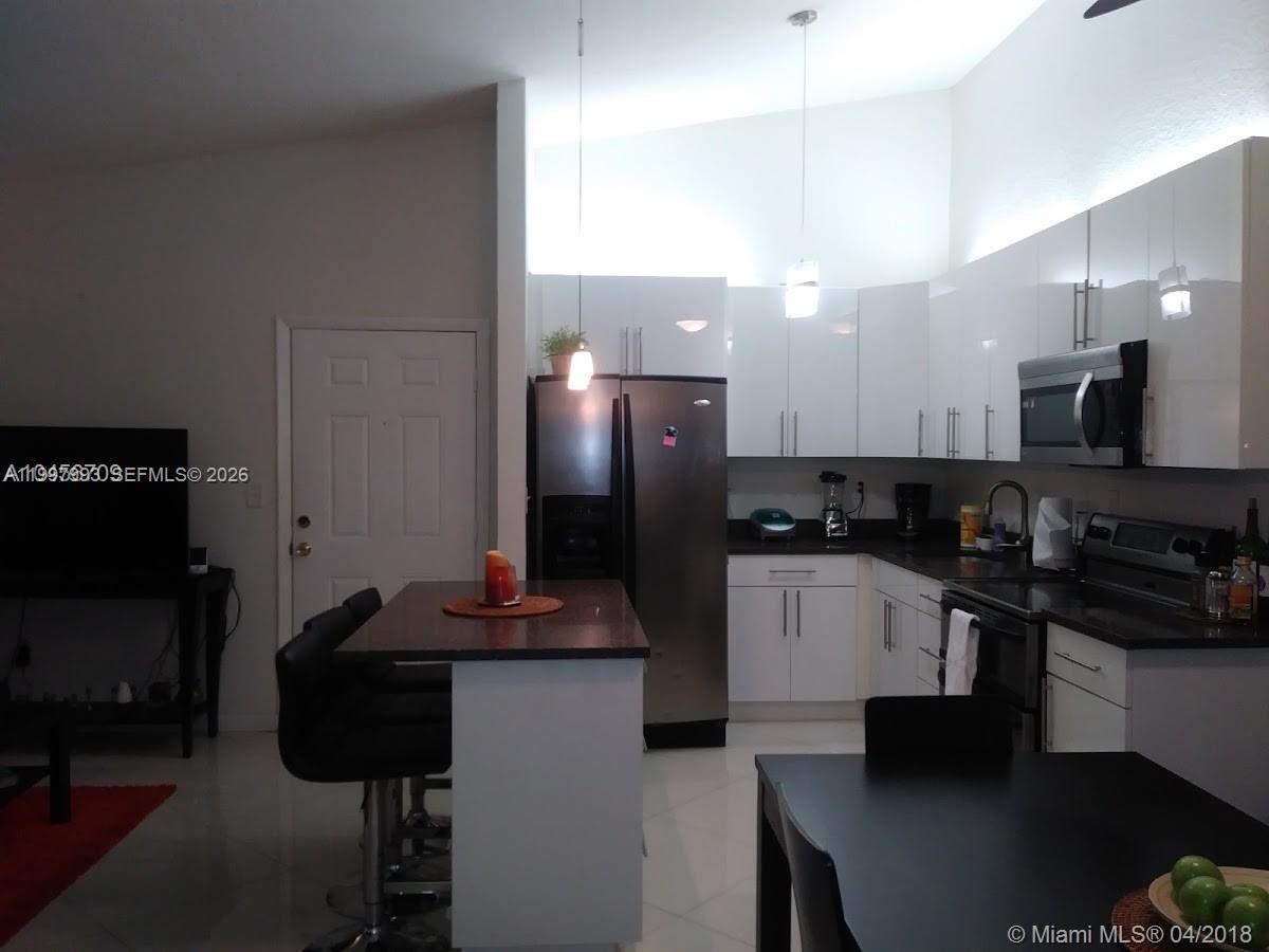 907 NE 199th Street