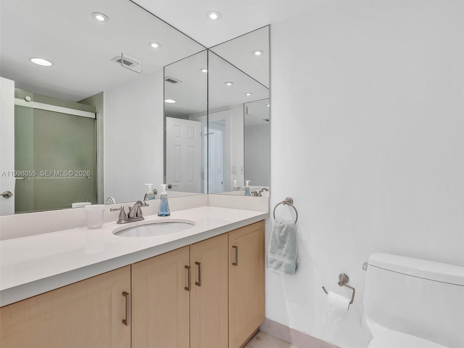 500 Bayview Drive