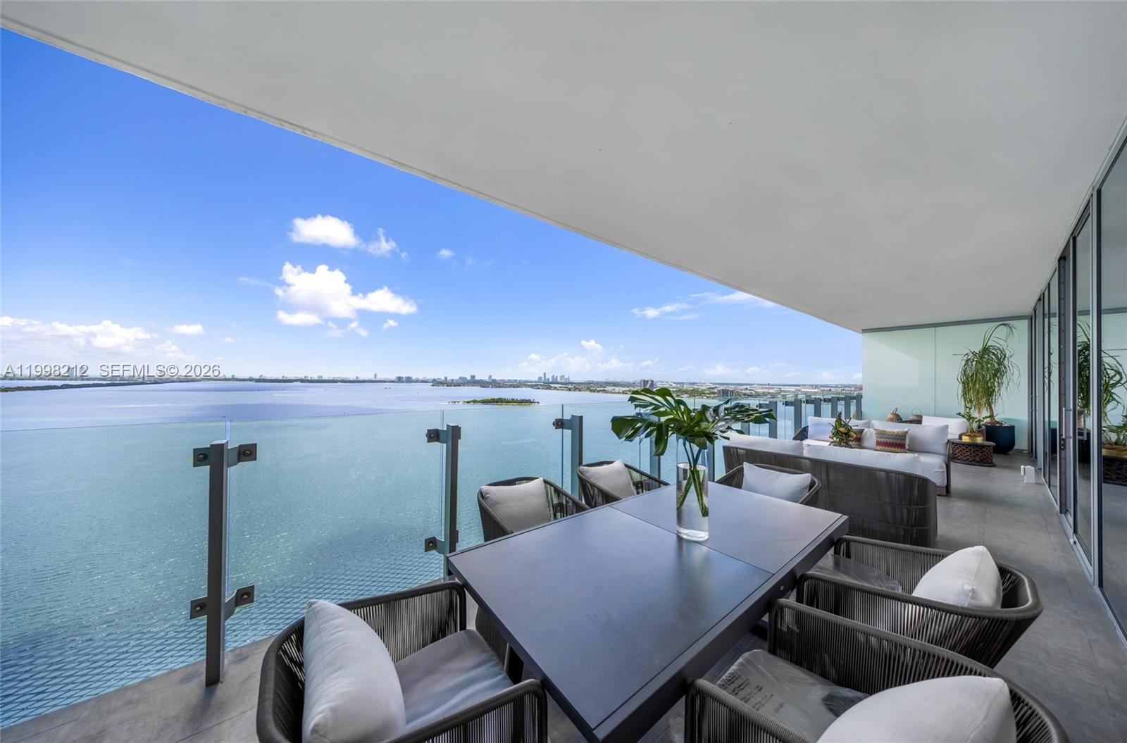 700 NE 26th Terrace