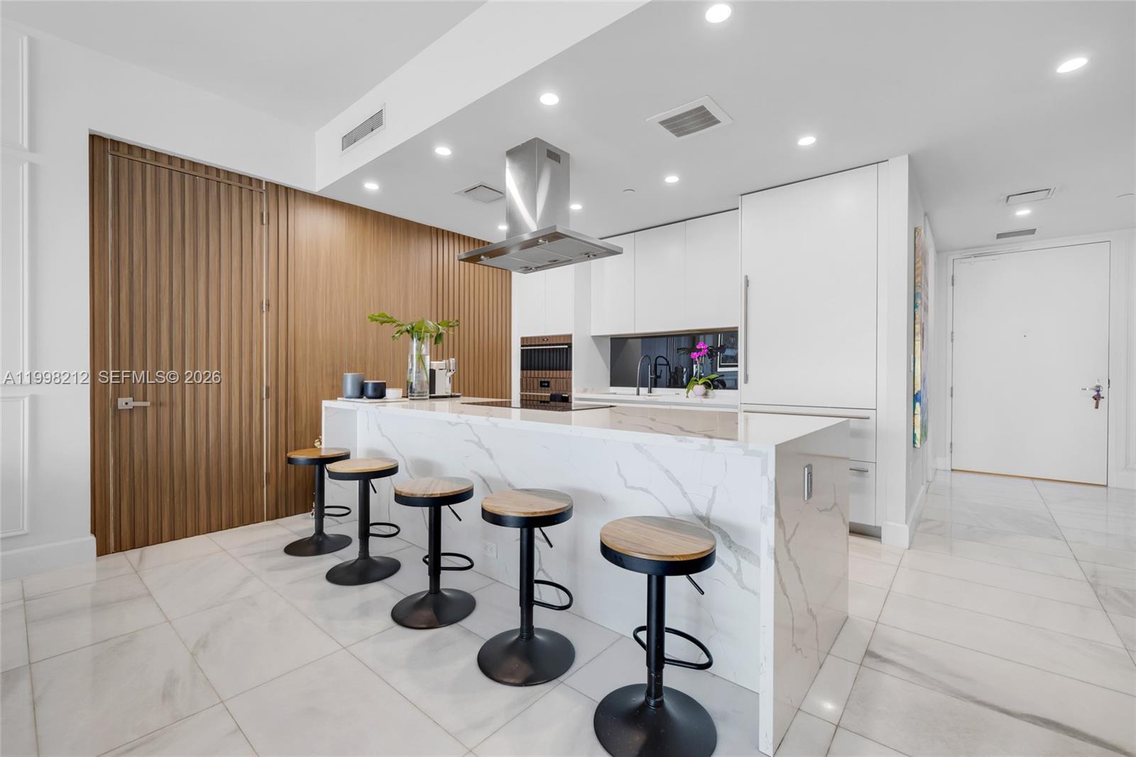 700 NE 26th Terrace