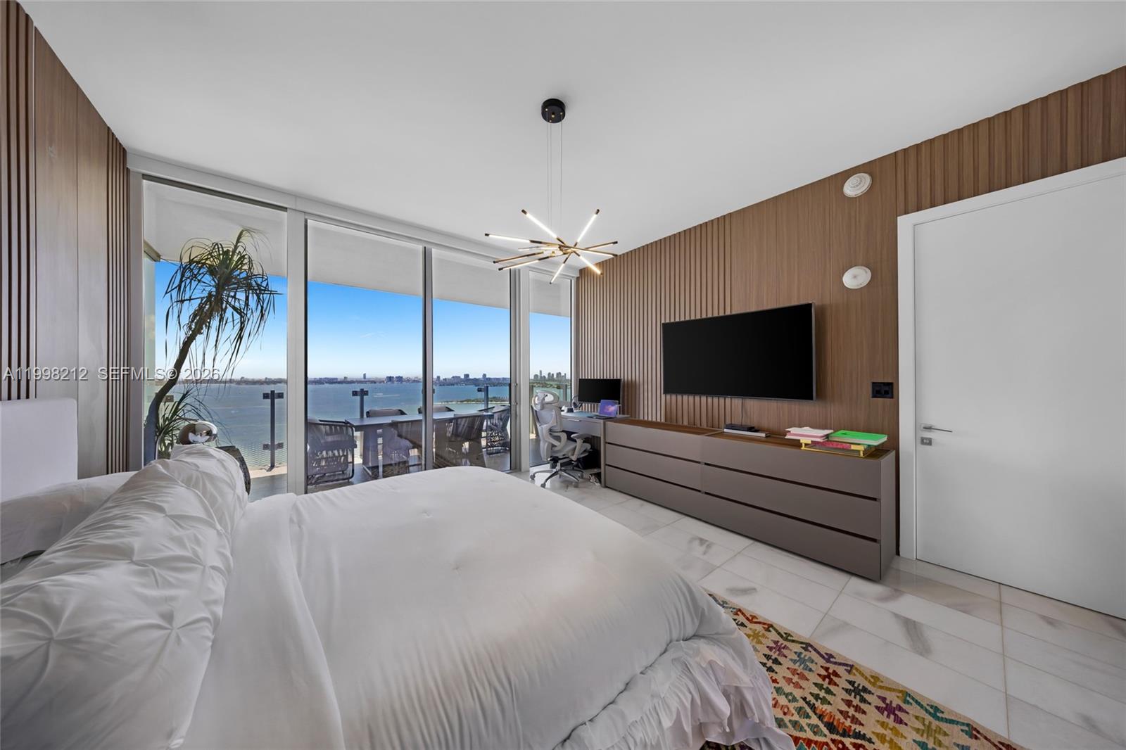 700 NE 26th Terrace