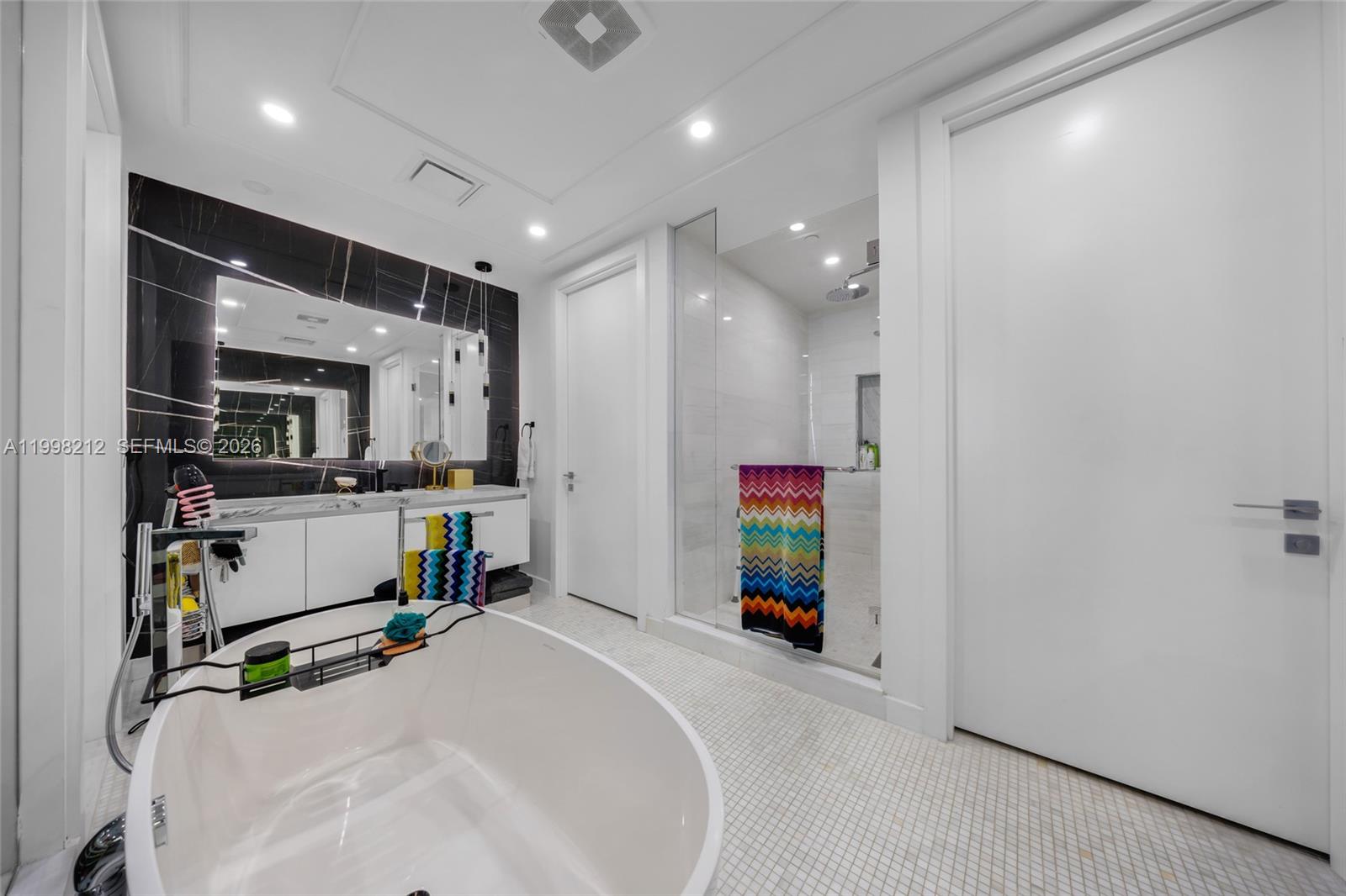 700 NE 26th Terrace