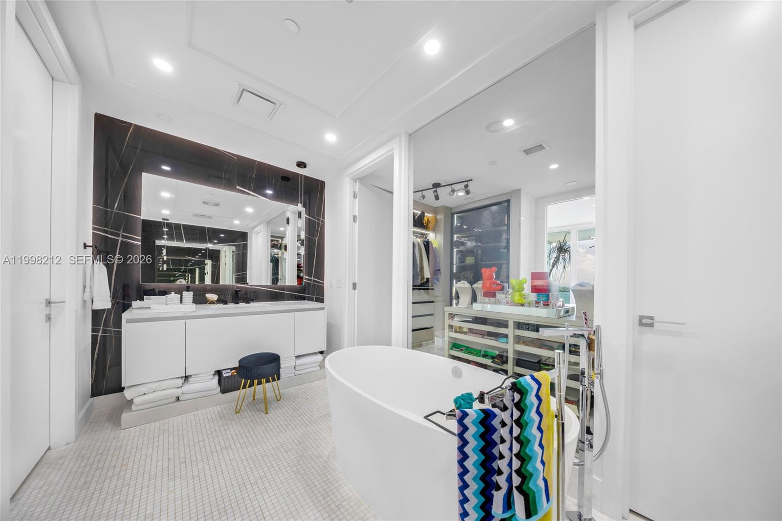 700 NE 26th Terrace