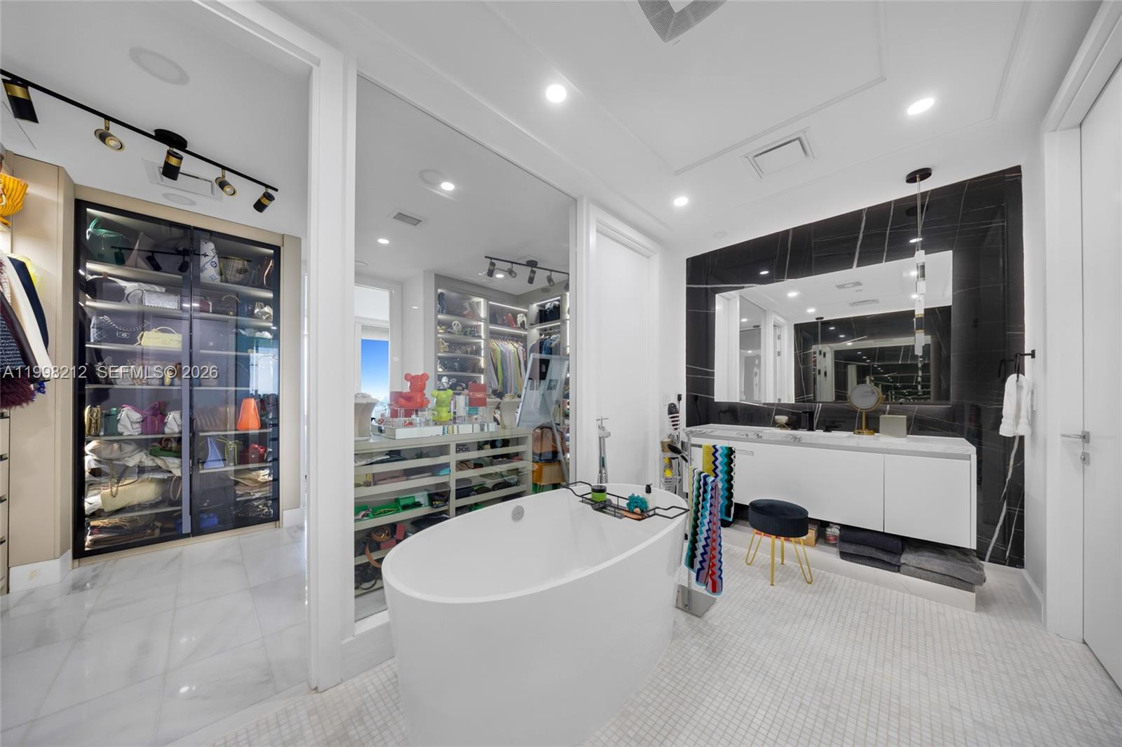 700 NE 26th Terrace