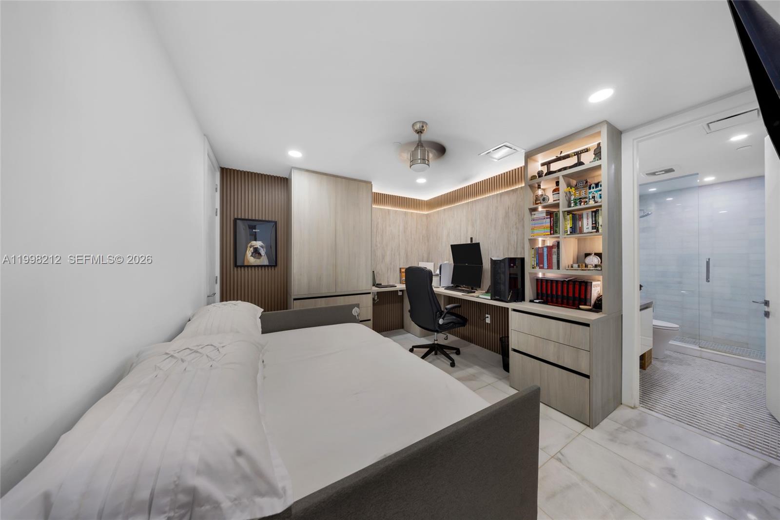 700 NE 26th Terrace