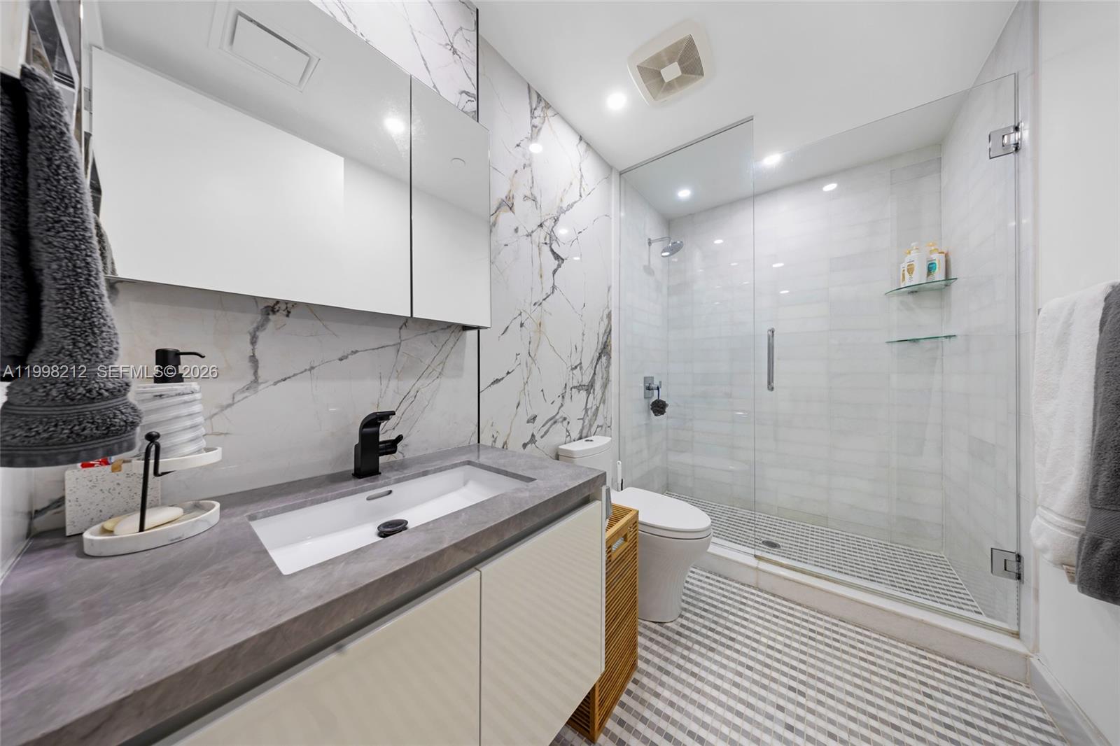 700 NE 26th Terrace