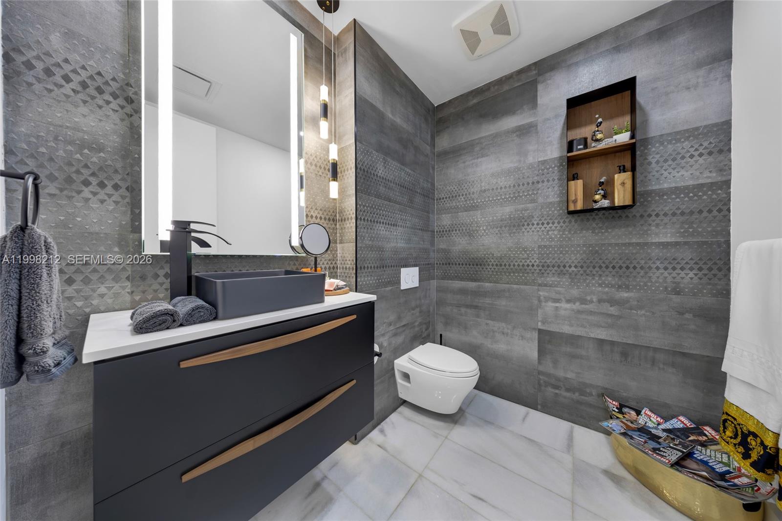 700 NE 26th Terrace
