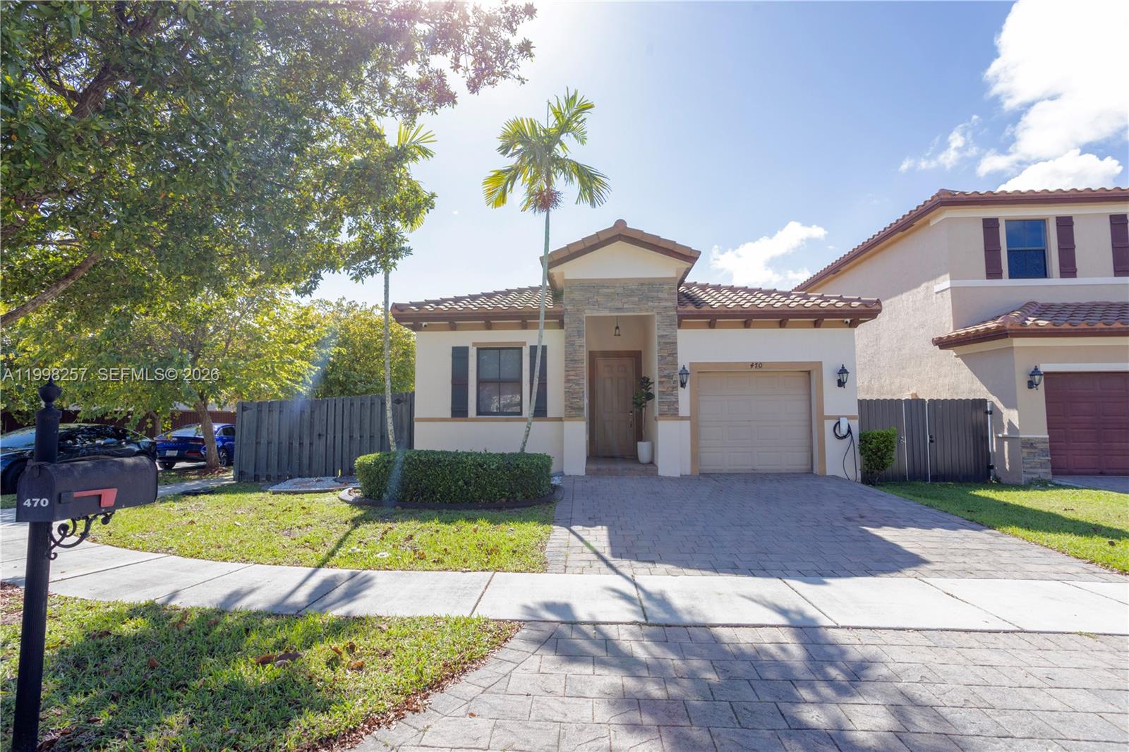 470 SE 34th Terrace