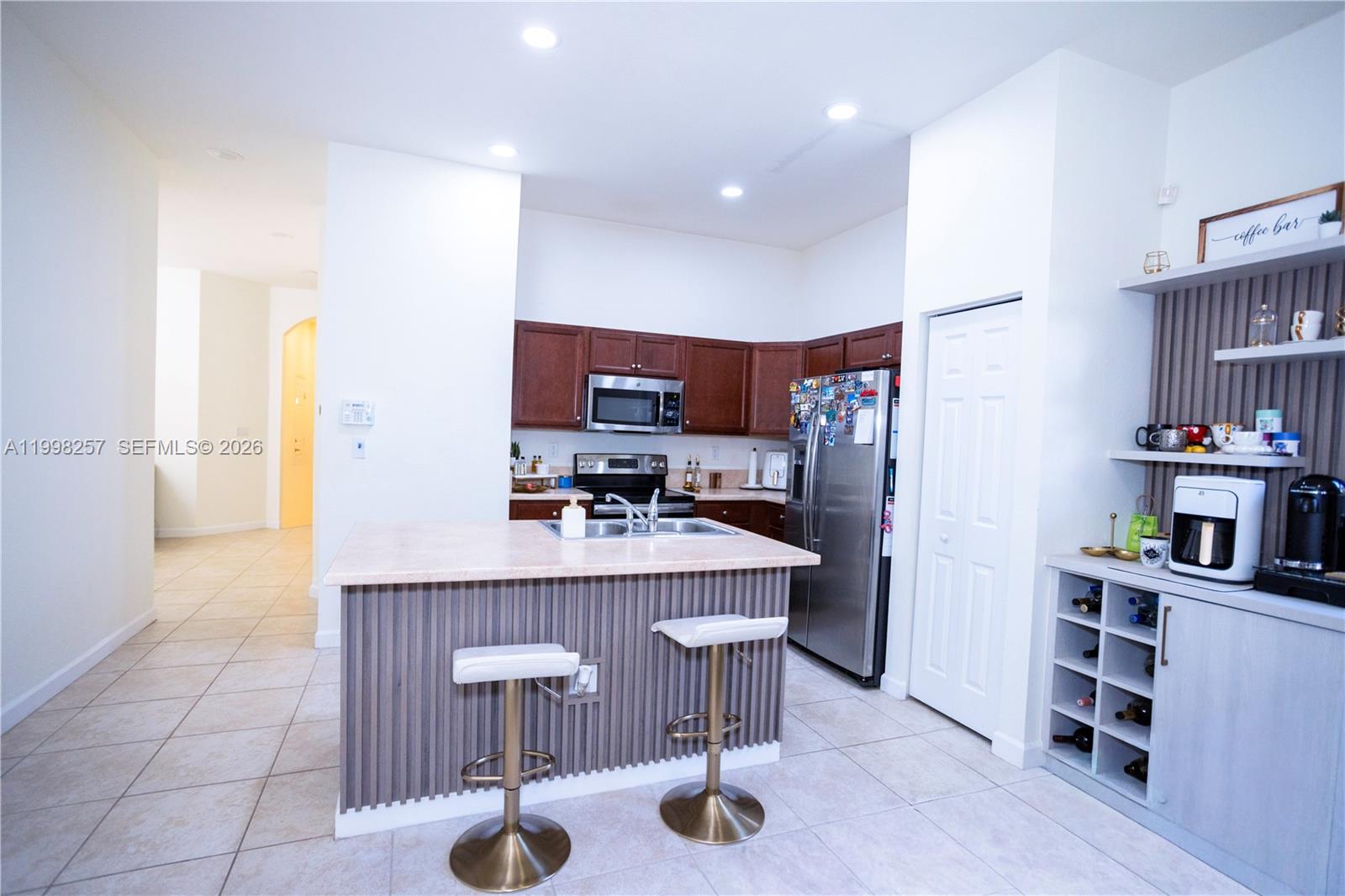 470 SE 34th Terrace