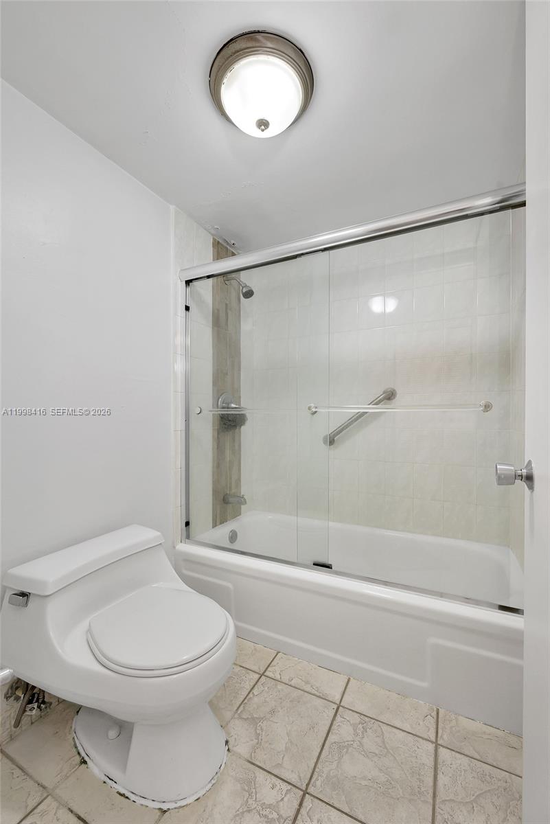 671 NE 195th Street