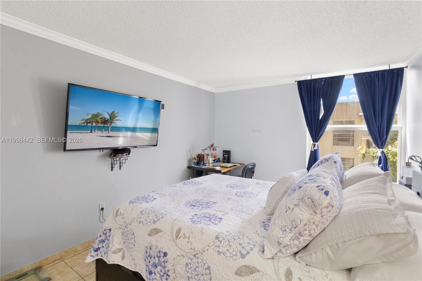 840 NW 87th Avenue