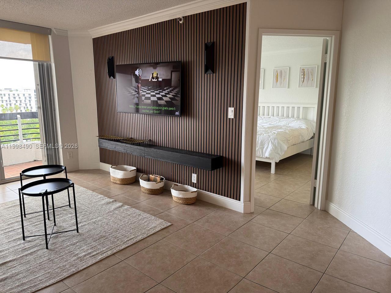 3600 Mystic Pointe Drive