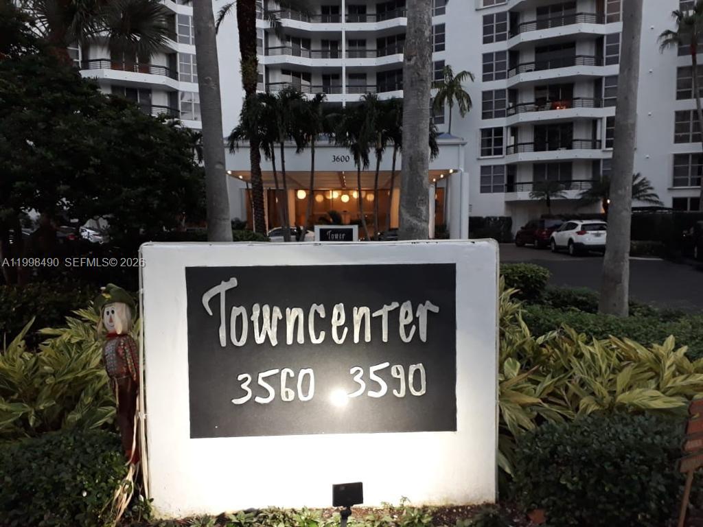 3600 Mystic Pointe Drive