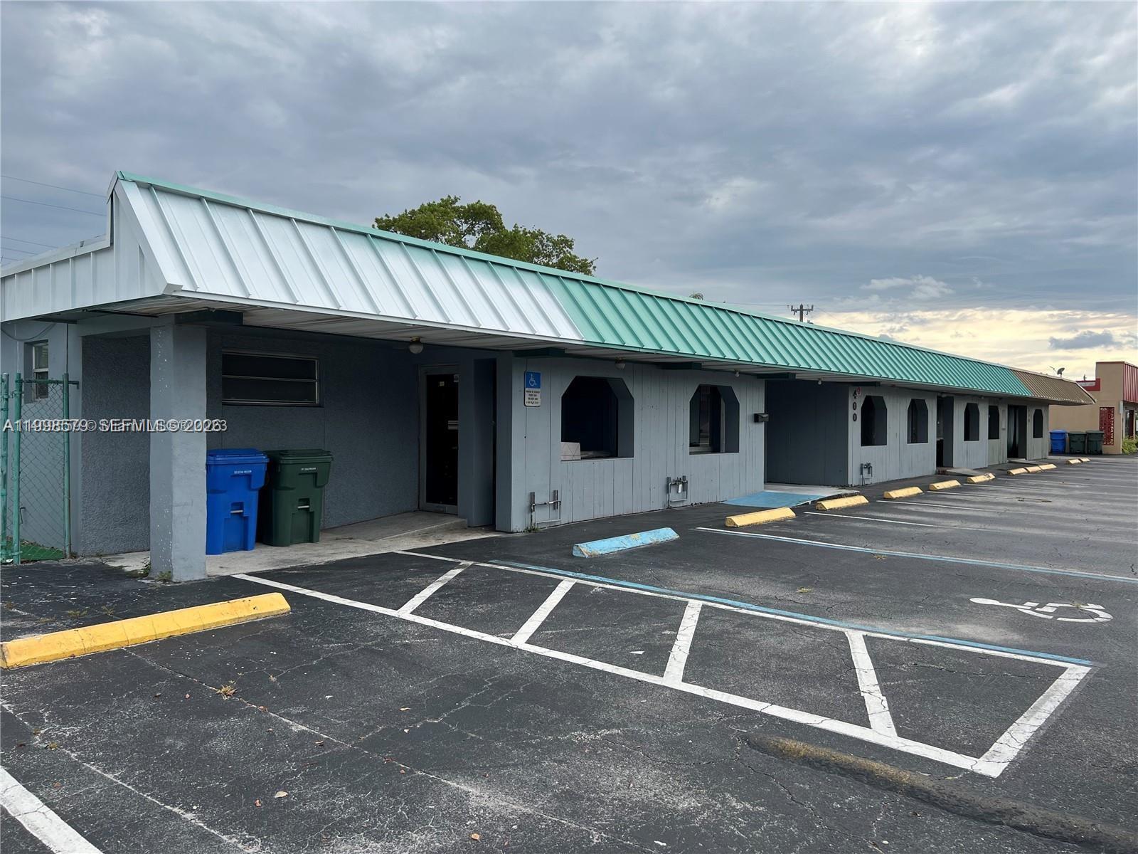 400 NE 44th Street