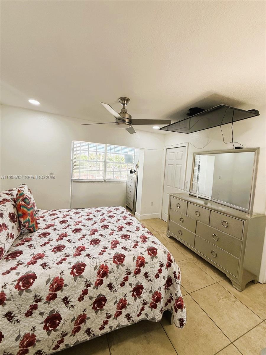 6217 SW 128th Place