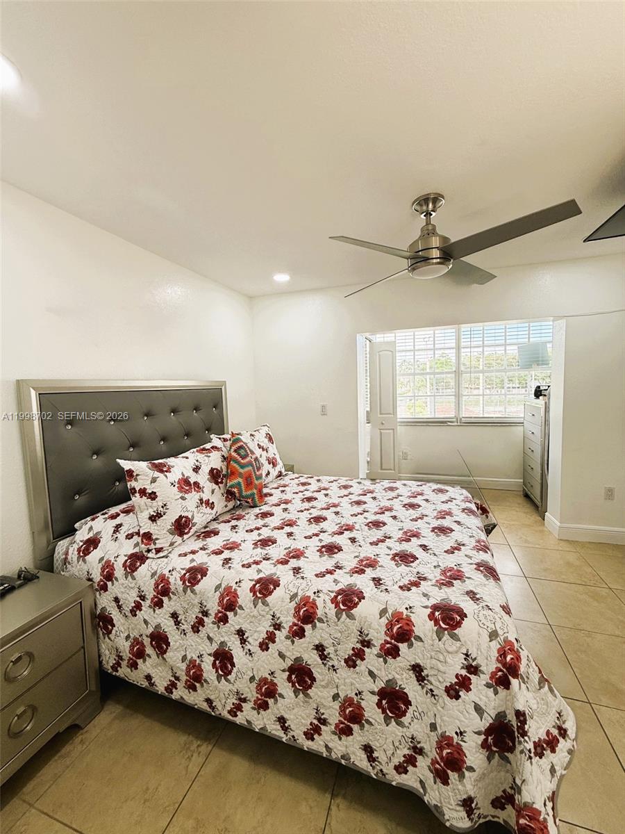 6217 SW 128th Place