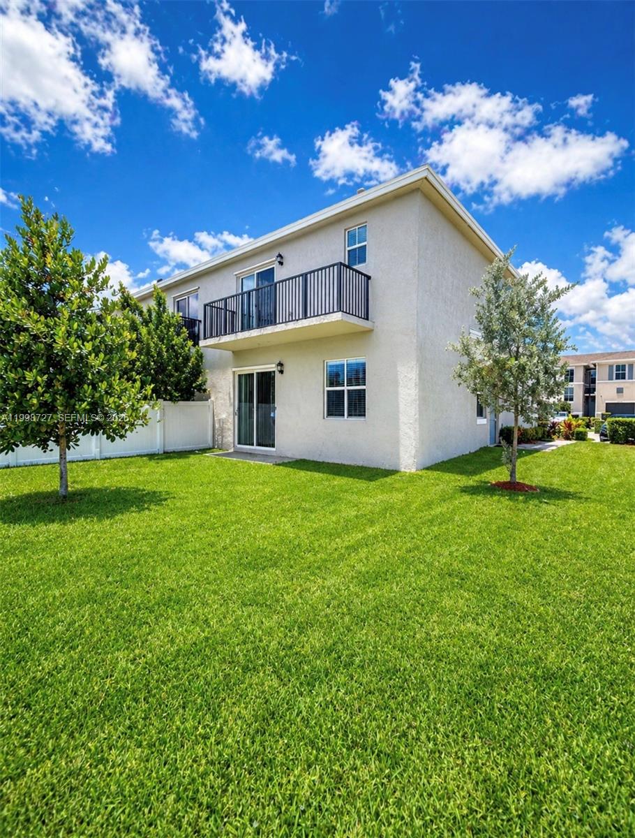 823 SE 17th Street