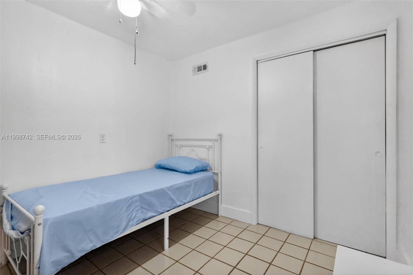 733 W 33rd Street