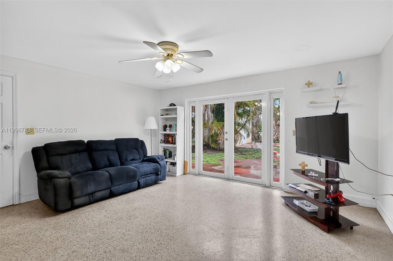 733 W 33rd Street