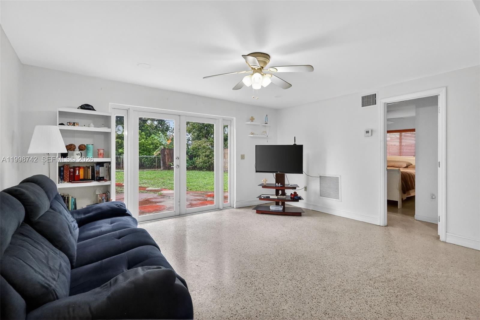 733 W 33rd Street
