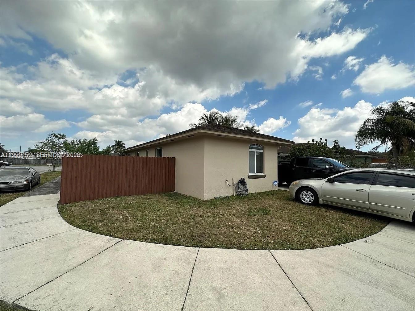 3783 NW 201st Terrace