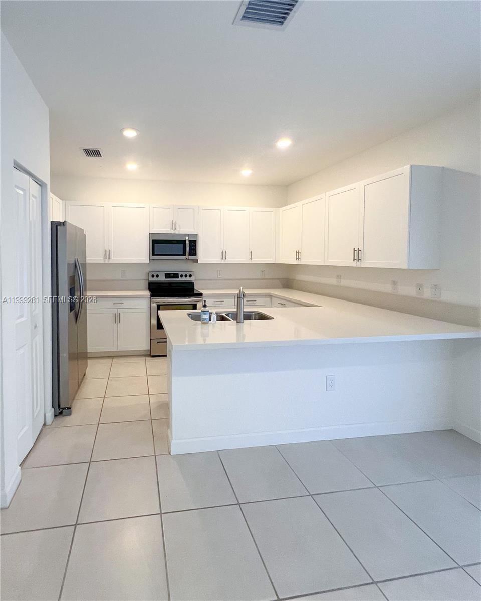 20800 NE 5th Court