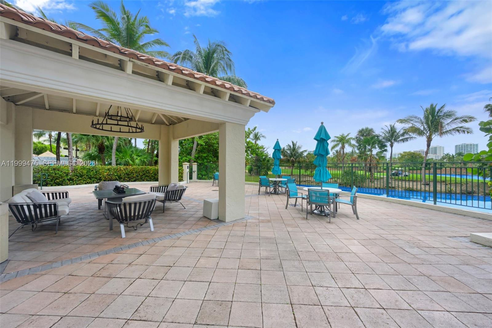 19501 W Country Club Drive