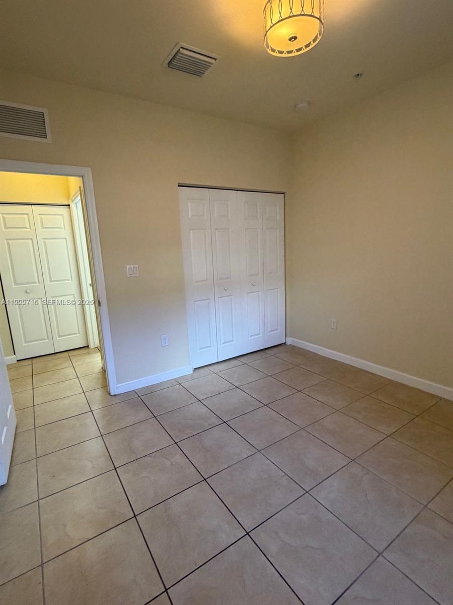133 SE 28