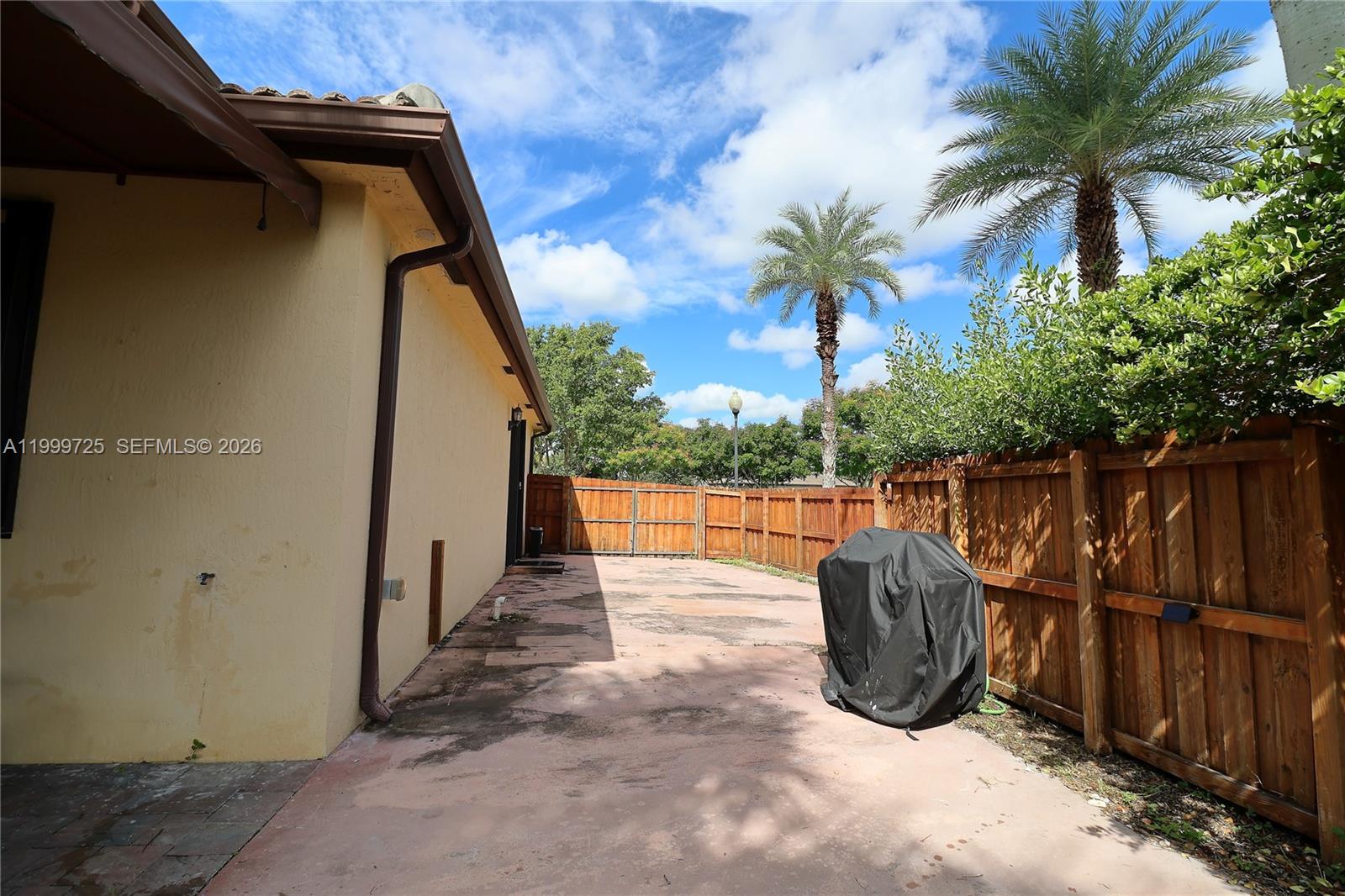 3698 SE 2nd Drive