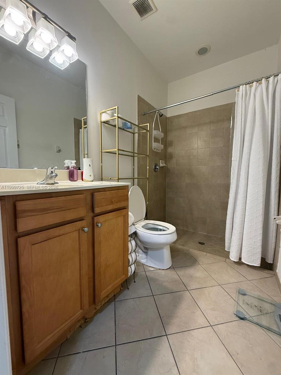 3698 SE 2nd Drive
