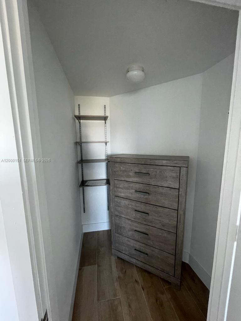 650 NE 32 Street