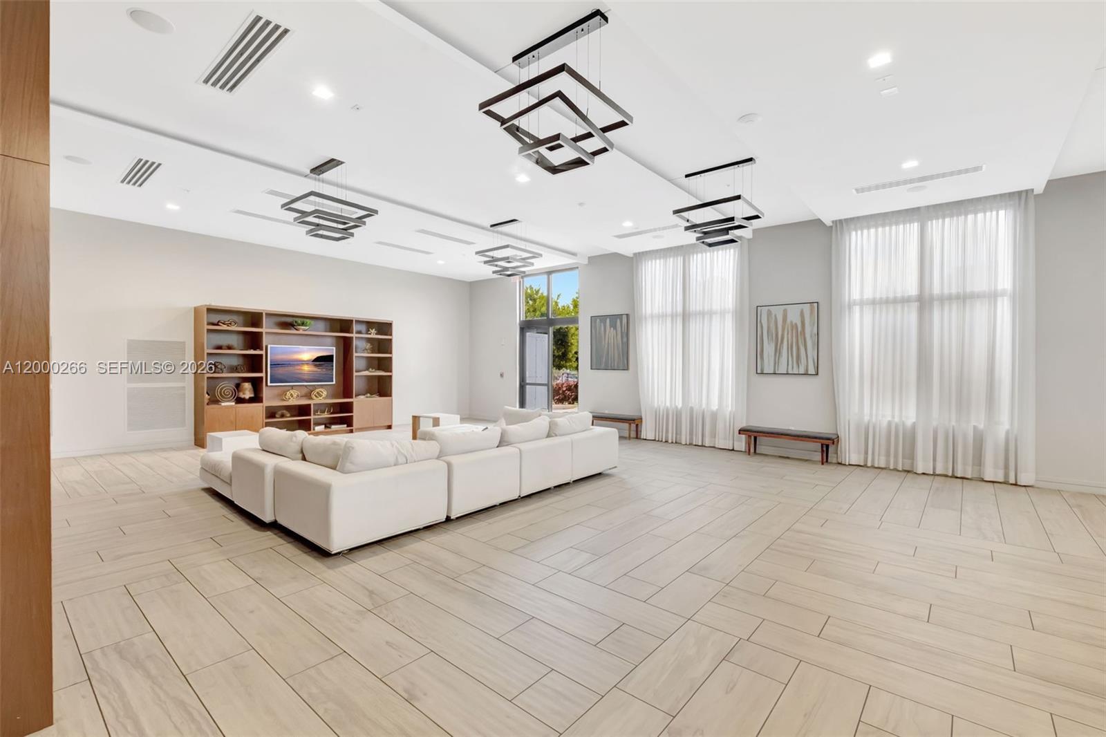 10467 NW 82nd Street