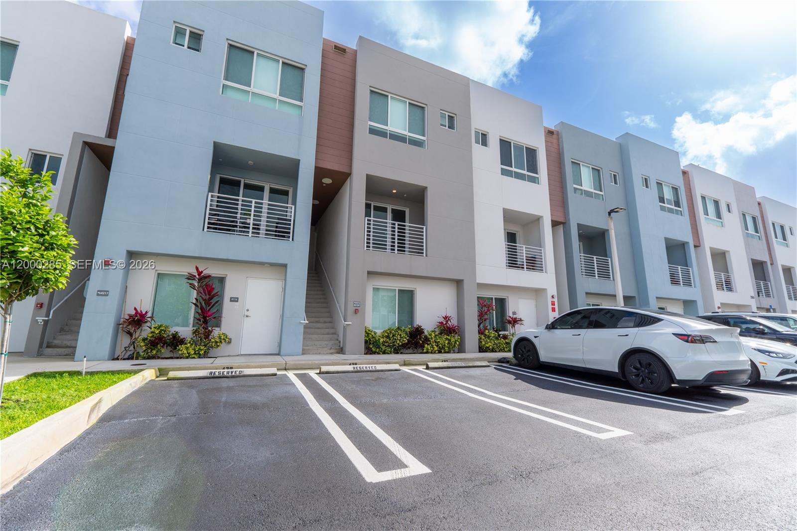 2505 NE 193rd Street