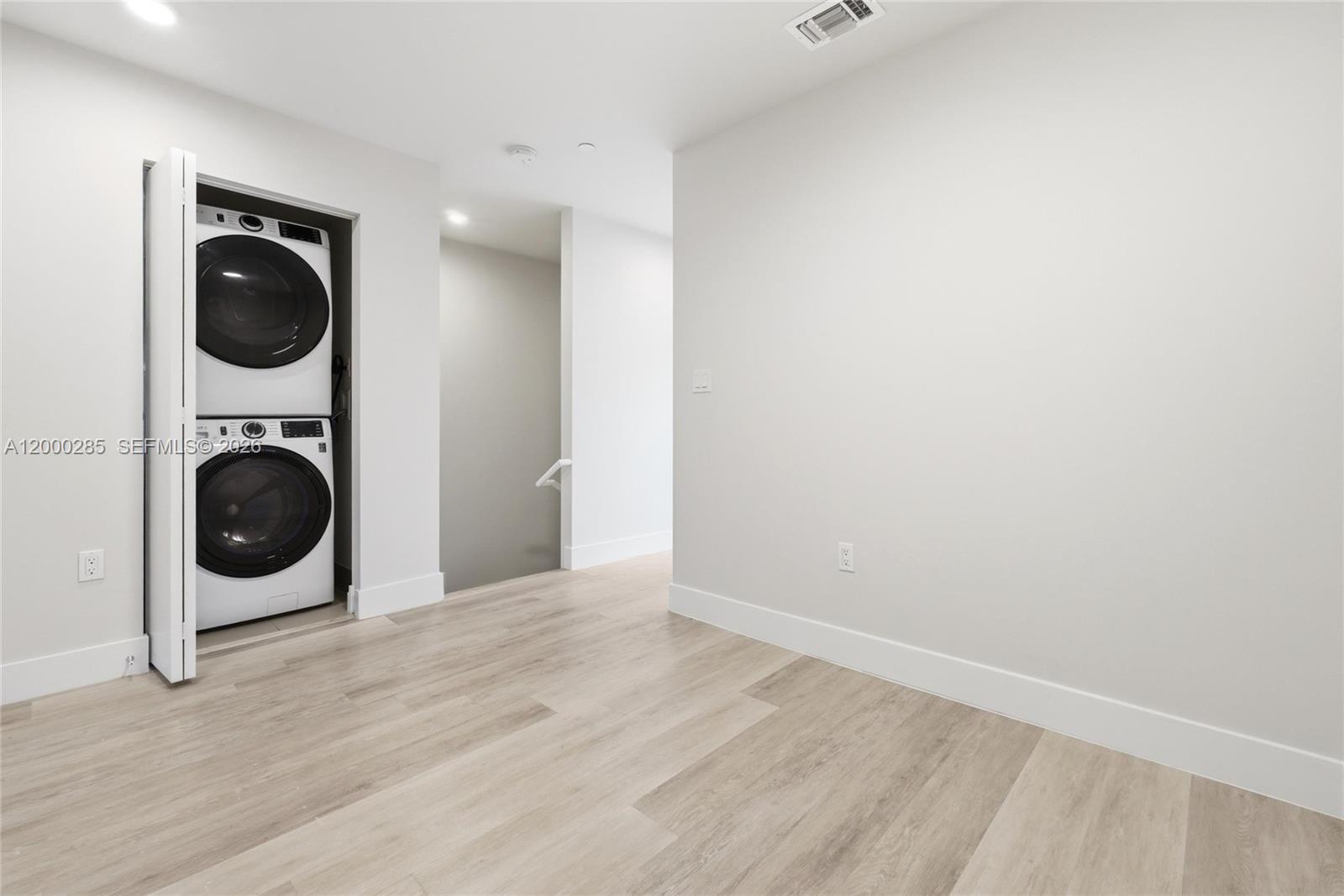 2505 NE 193rd Street
