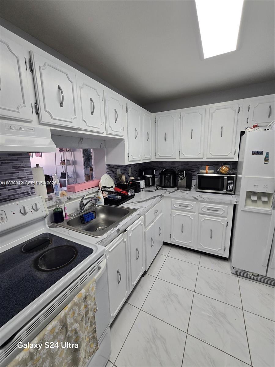 5201 NW 7th Street