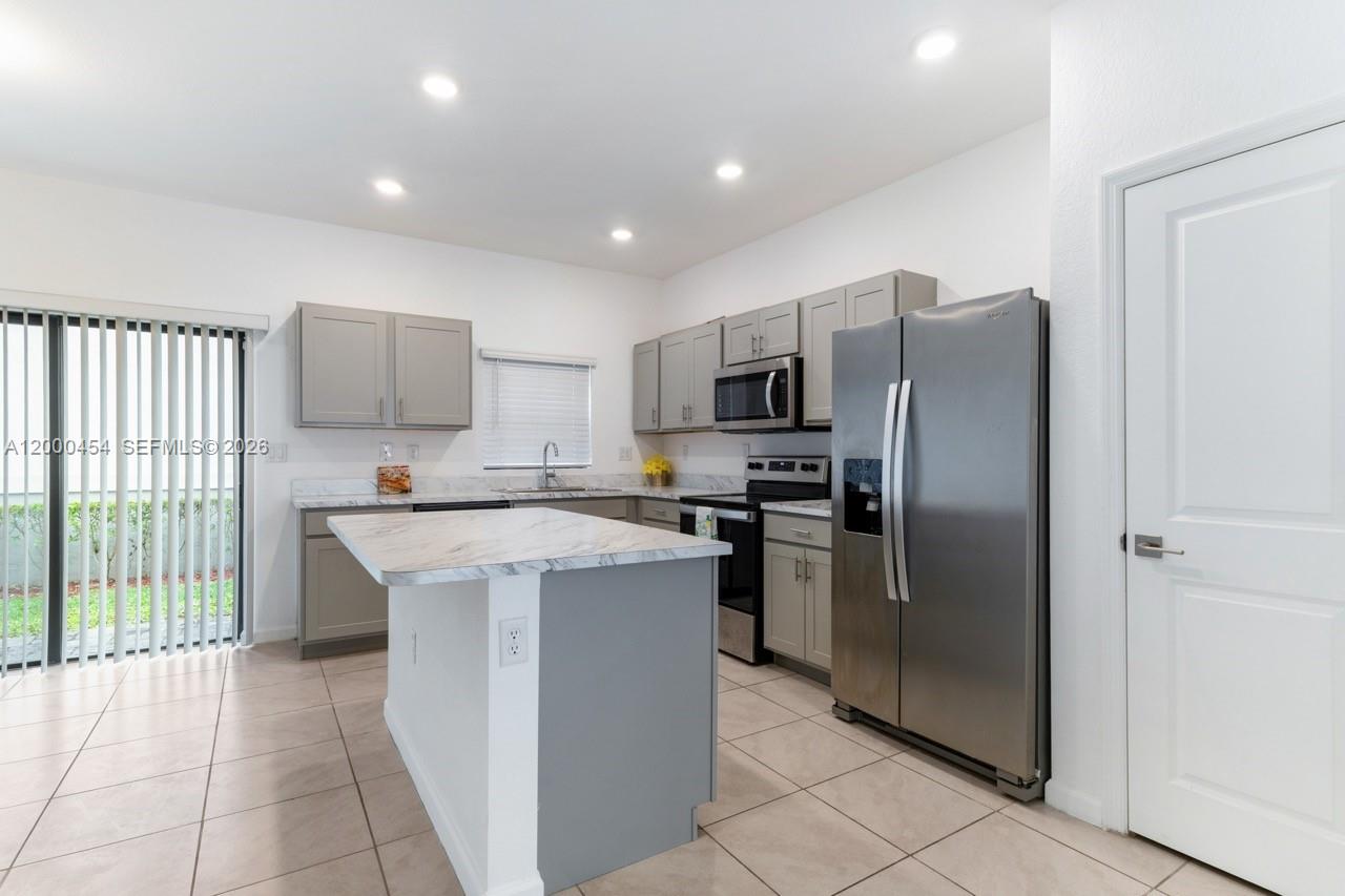 1170 SW 7th Court