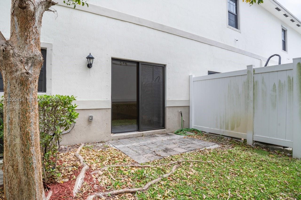 1170 SW 7th Court
