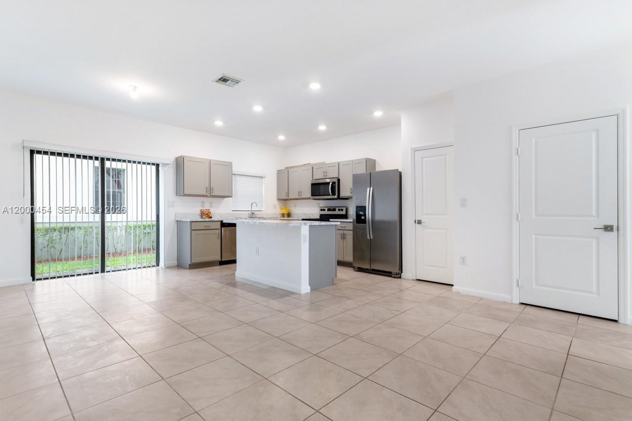 1170 SW 7th Court