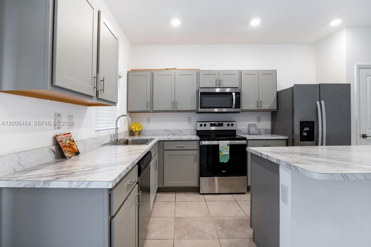 1170 SW 7th Court