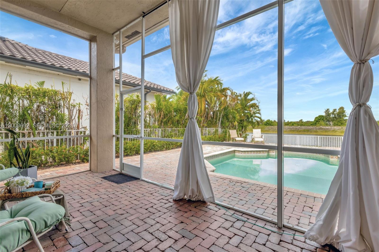 3060 SW 195th Terrace