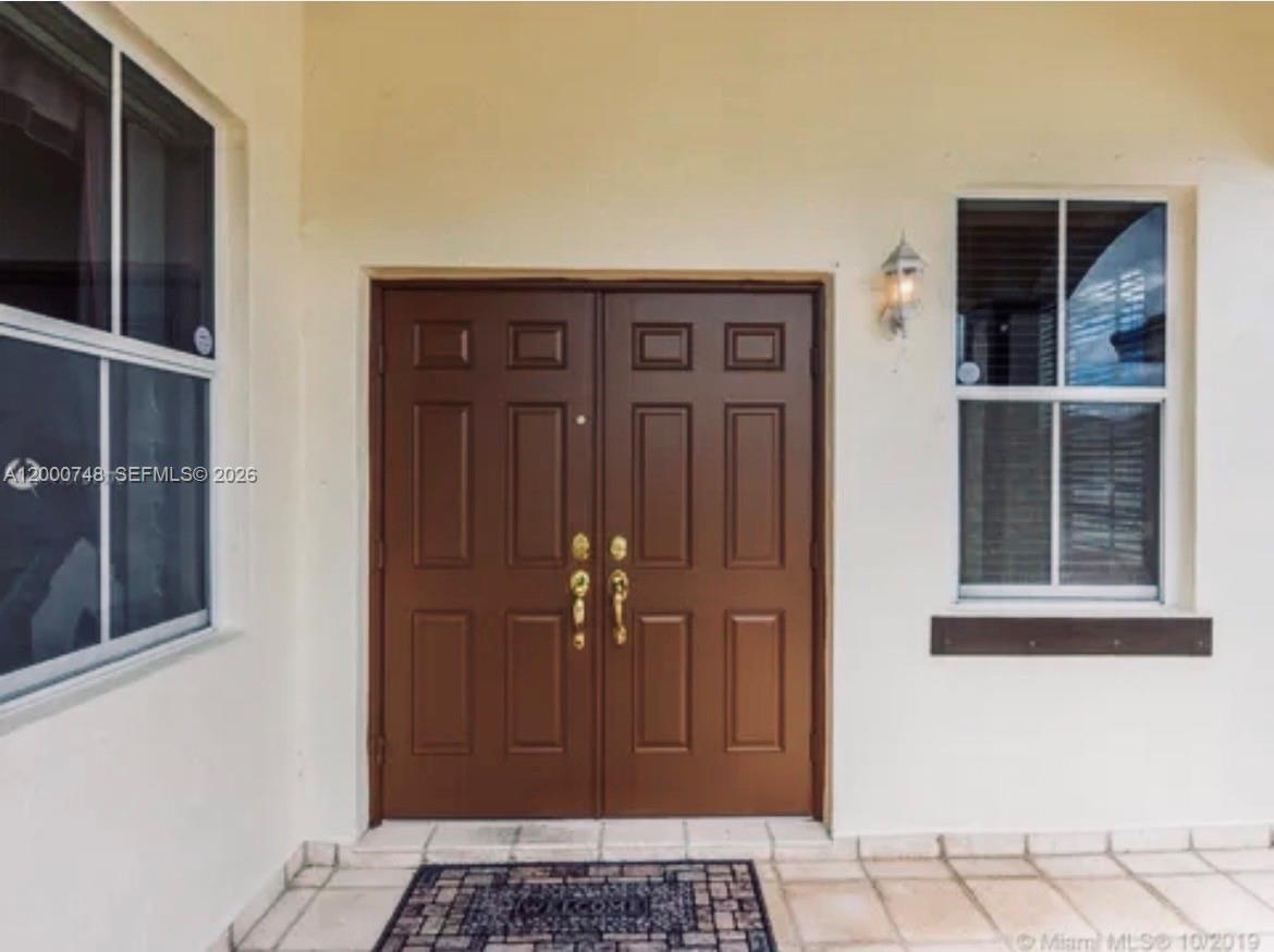 8135 NW 198th Terrace