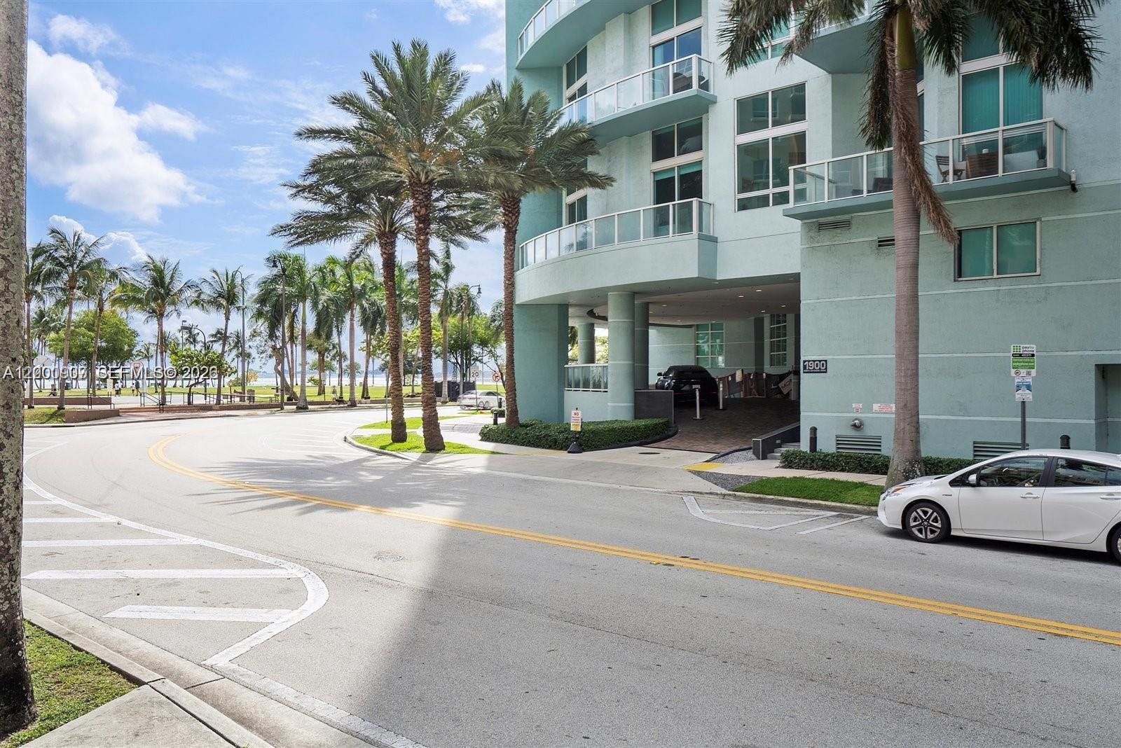 1900 N Bayshore Drive