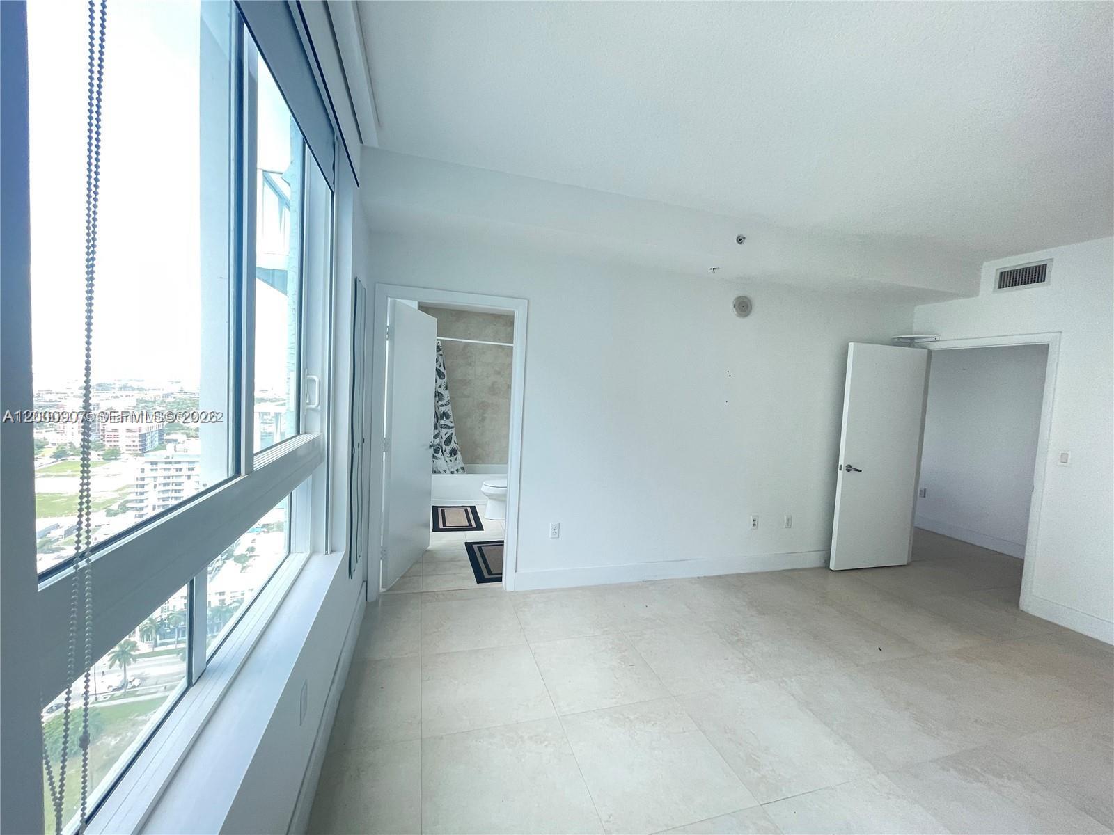1900 N Bayshore Drive