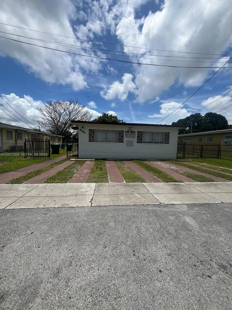 3180 NW 19th Avenue