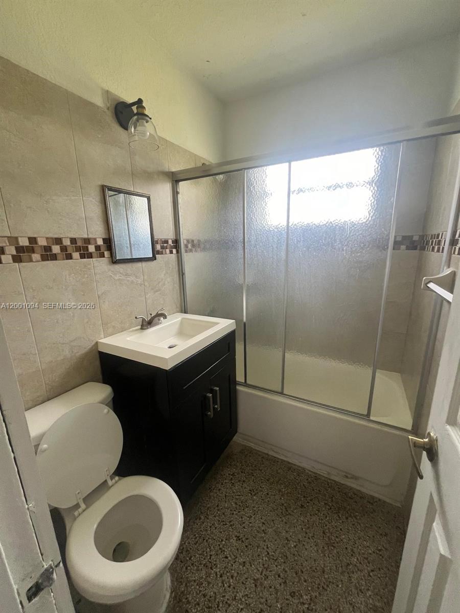3180 NW 19th Avenue