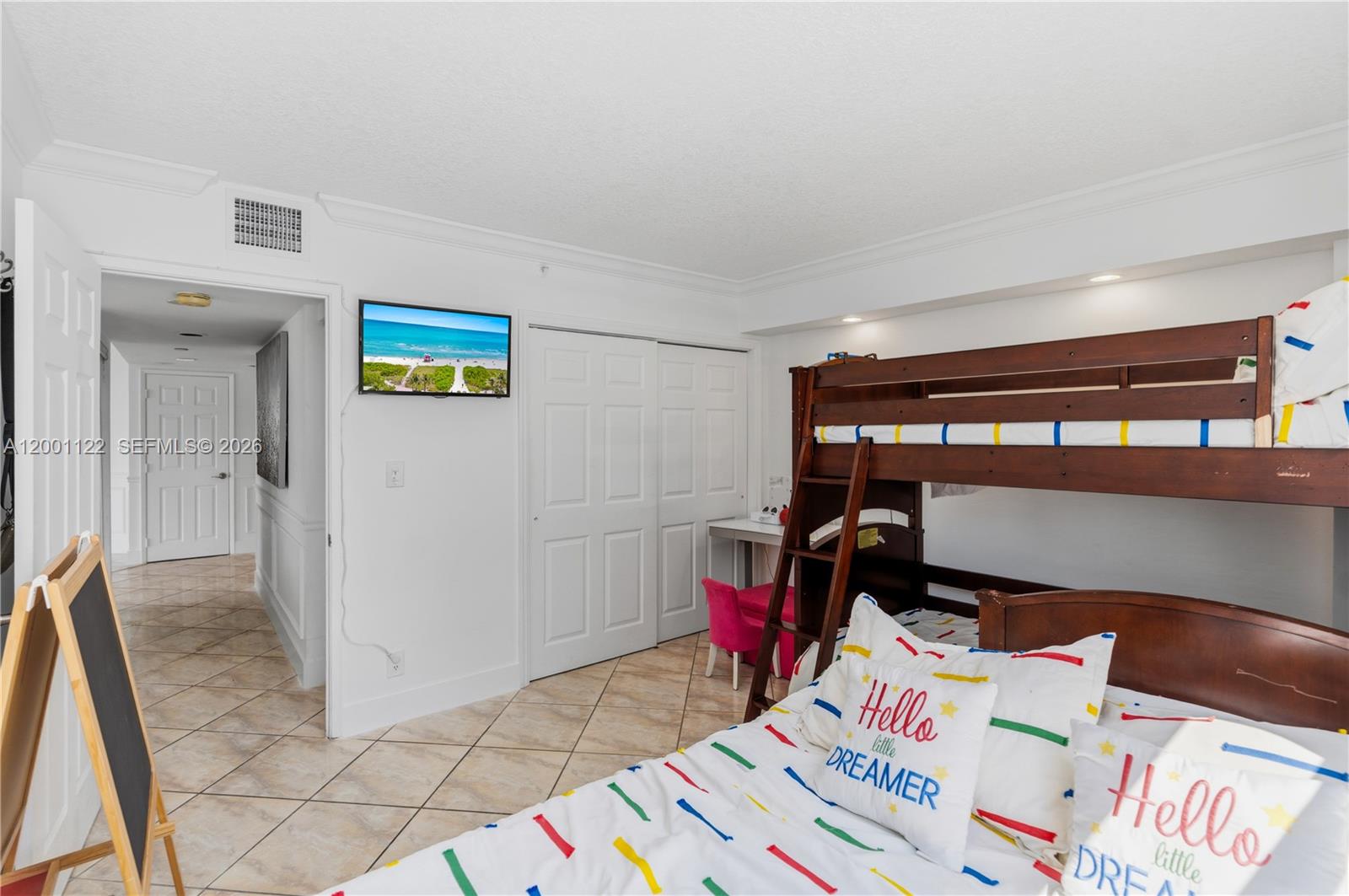 3600 Mystic Pointe Drive