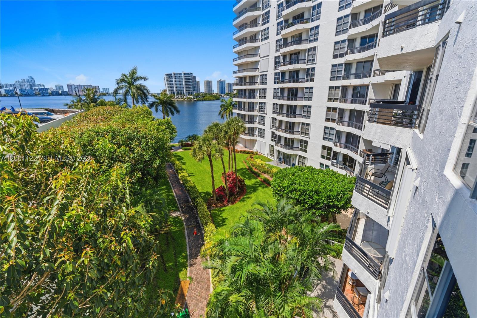 3600 Mystic Pointe Drive