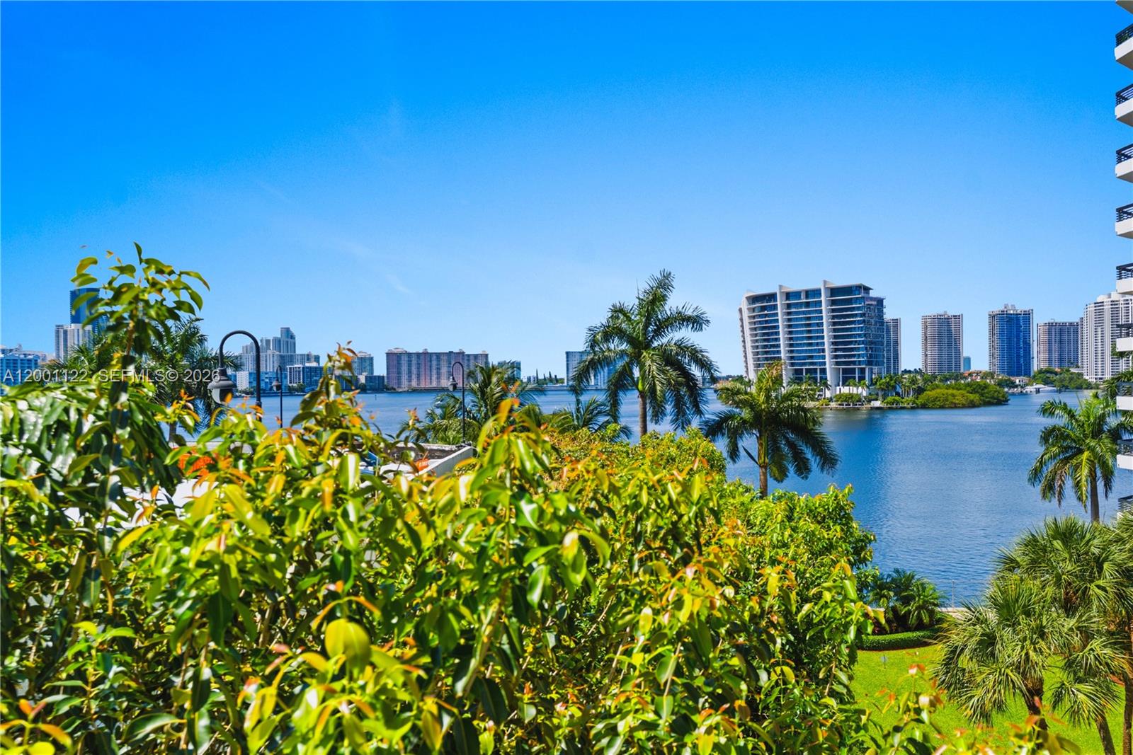 3600 Mystic Pointe Drive