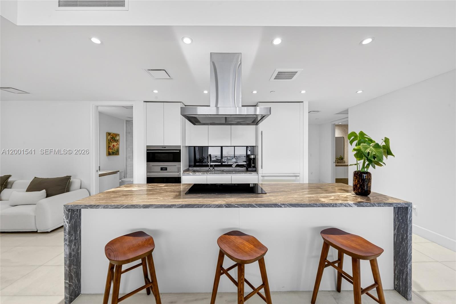 700 NE 26 Terrace