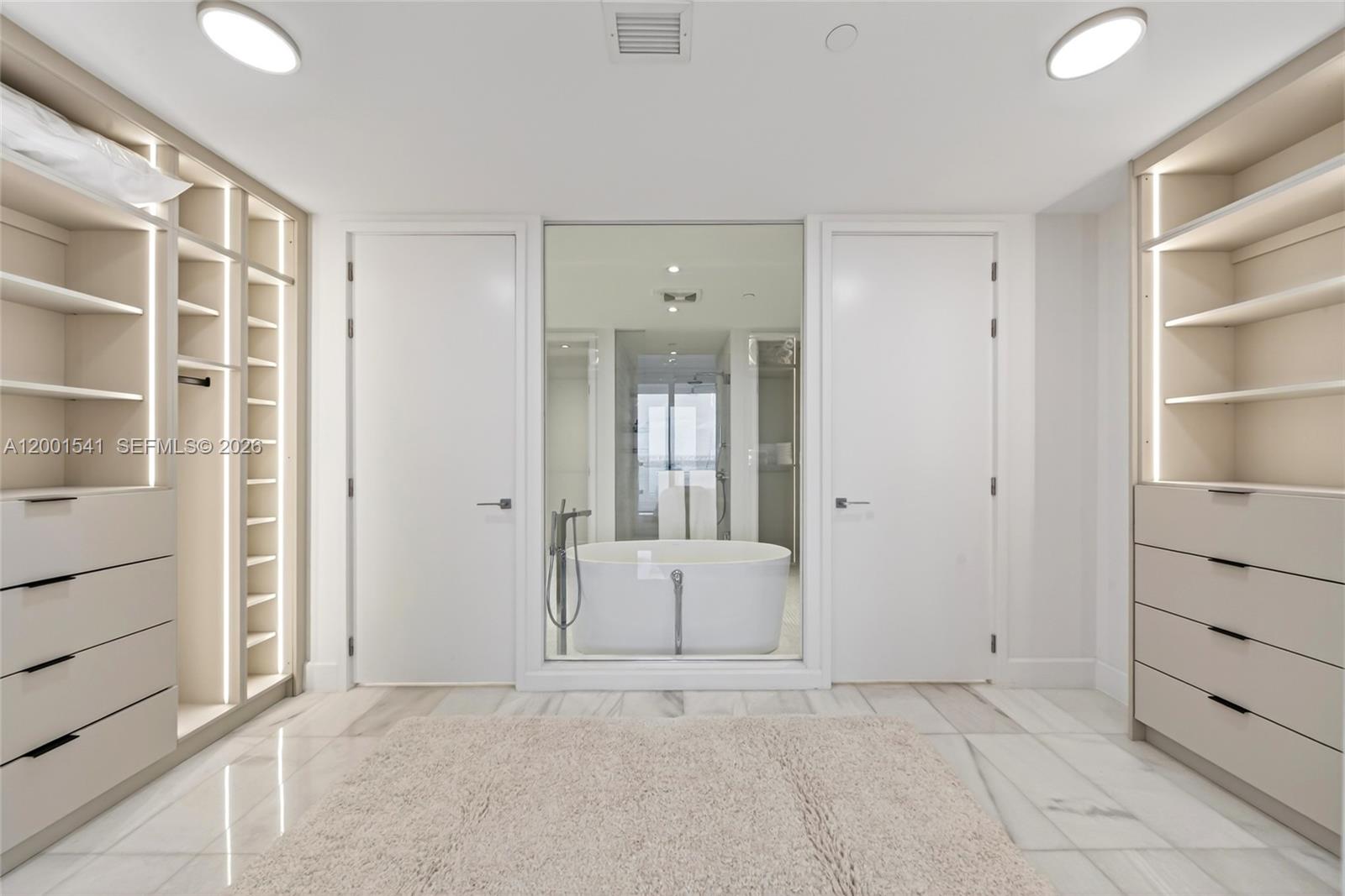 700 NE 26 Terrace